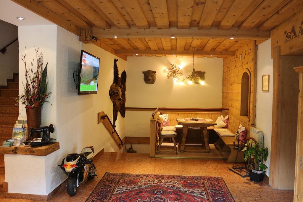Отель Gasthof Baerenwirt Fusch an der Grossglocknerstrasse Экстерьер фото